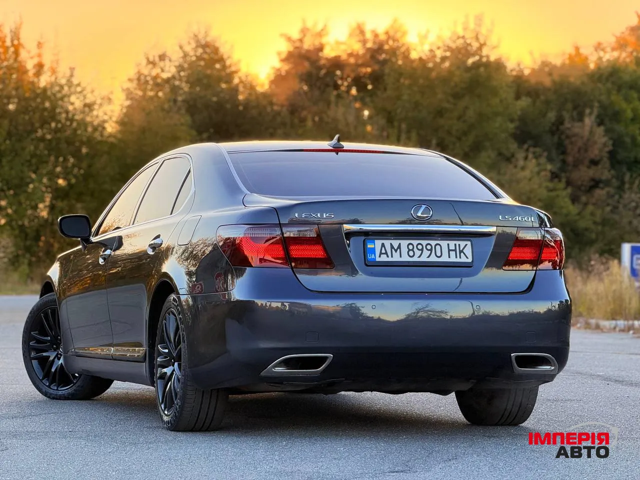 Lexus LS - фото 8