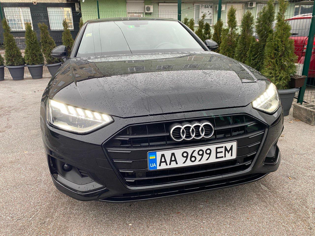 Audi A4 - фото 9