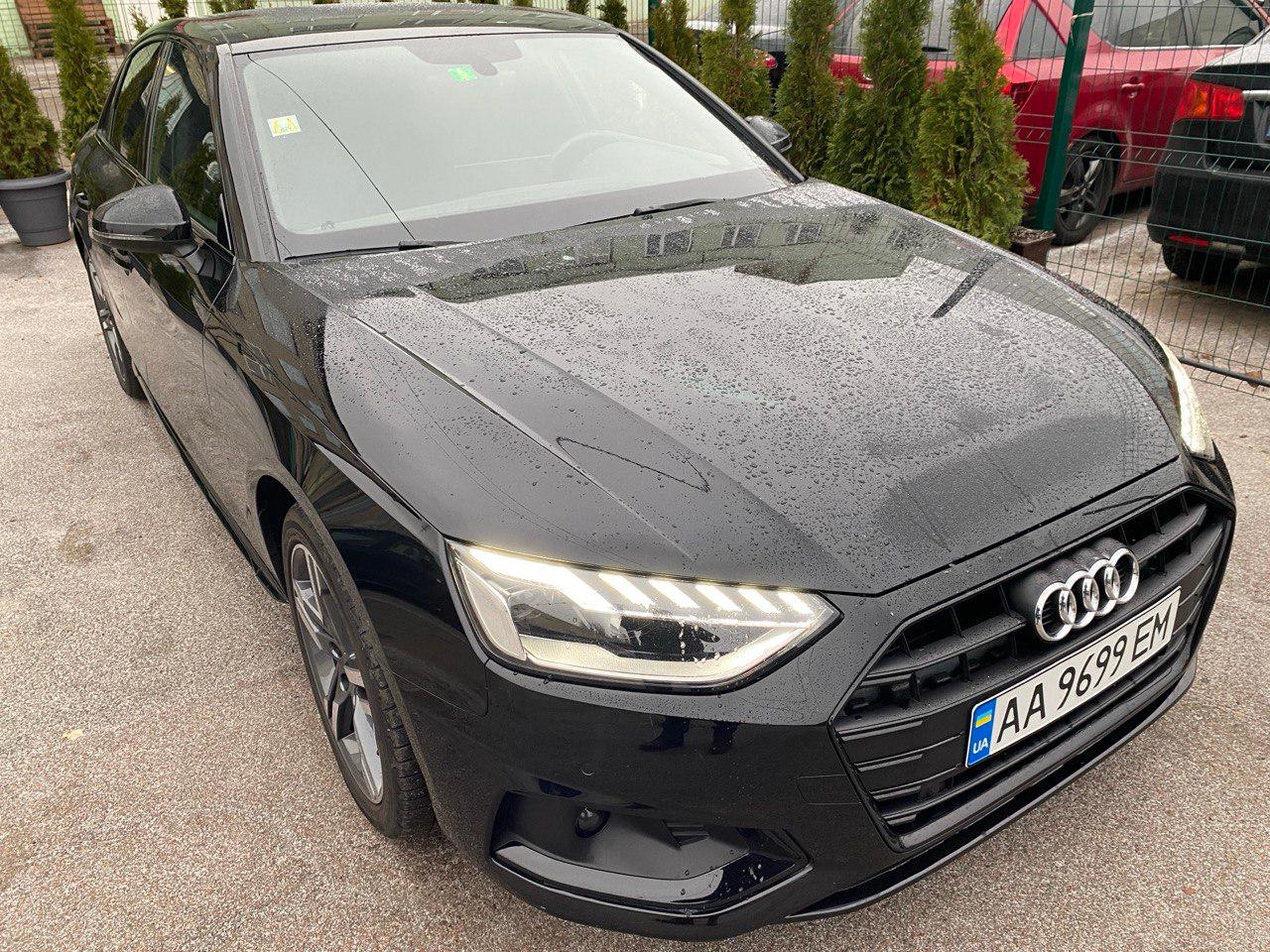 Audi A4 - фото 2