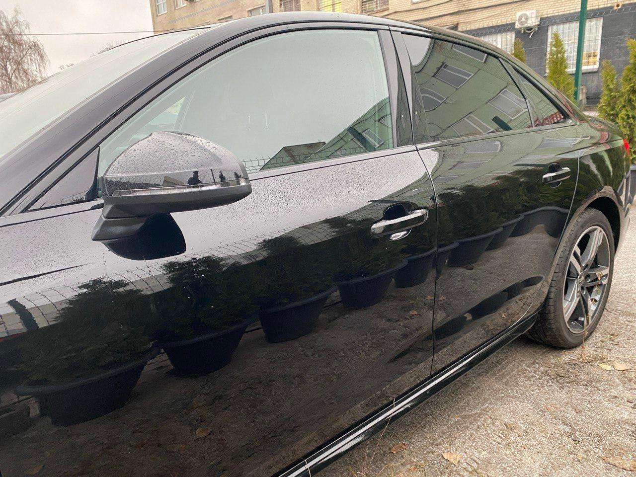 Audi A4 - фото 4