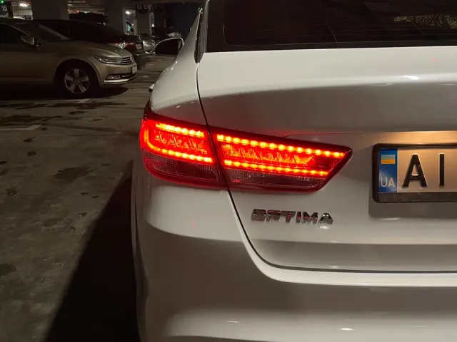 Kia Optima - фото 5