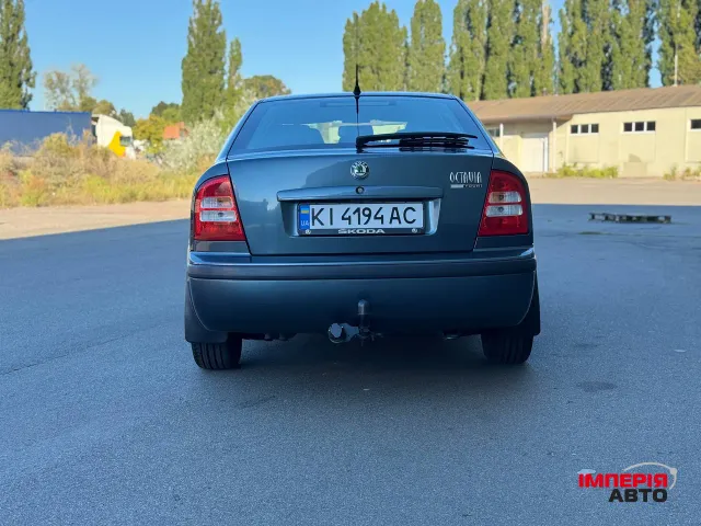 Skoda Octavia - фото 4