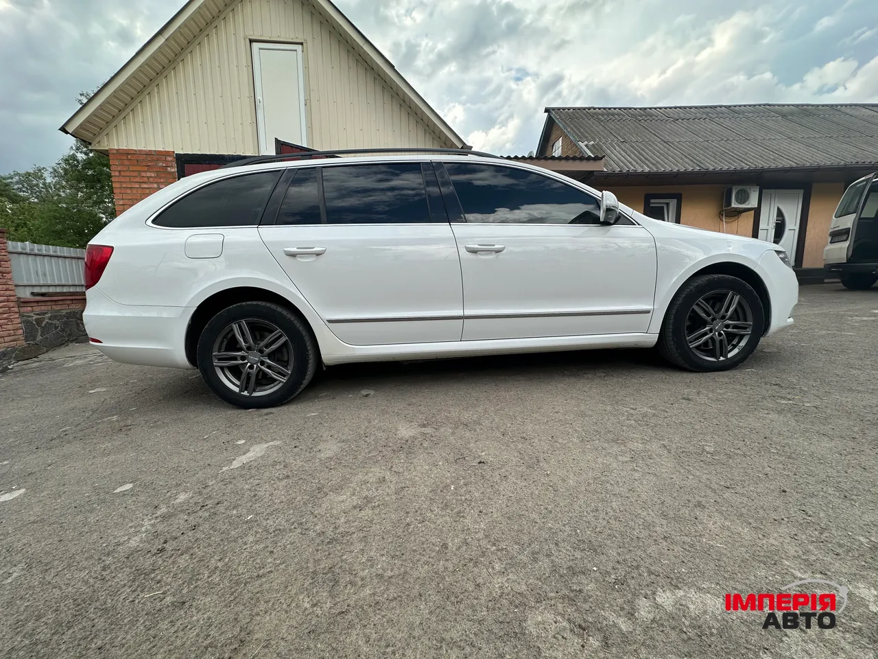 Skoda Superb - фото 3