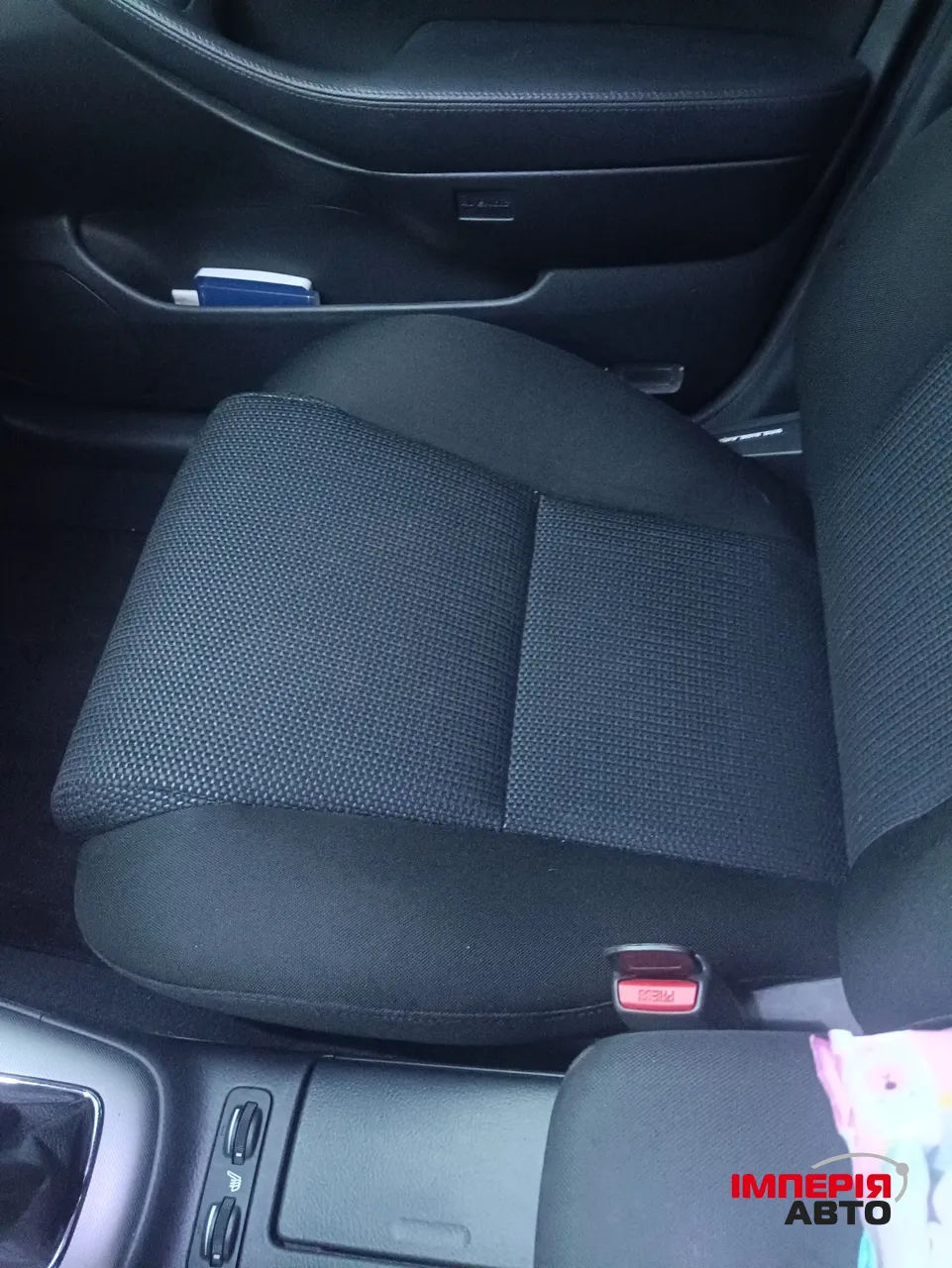 Toyota Avensis - фото 13