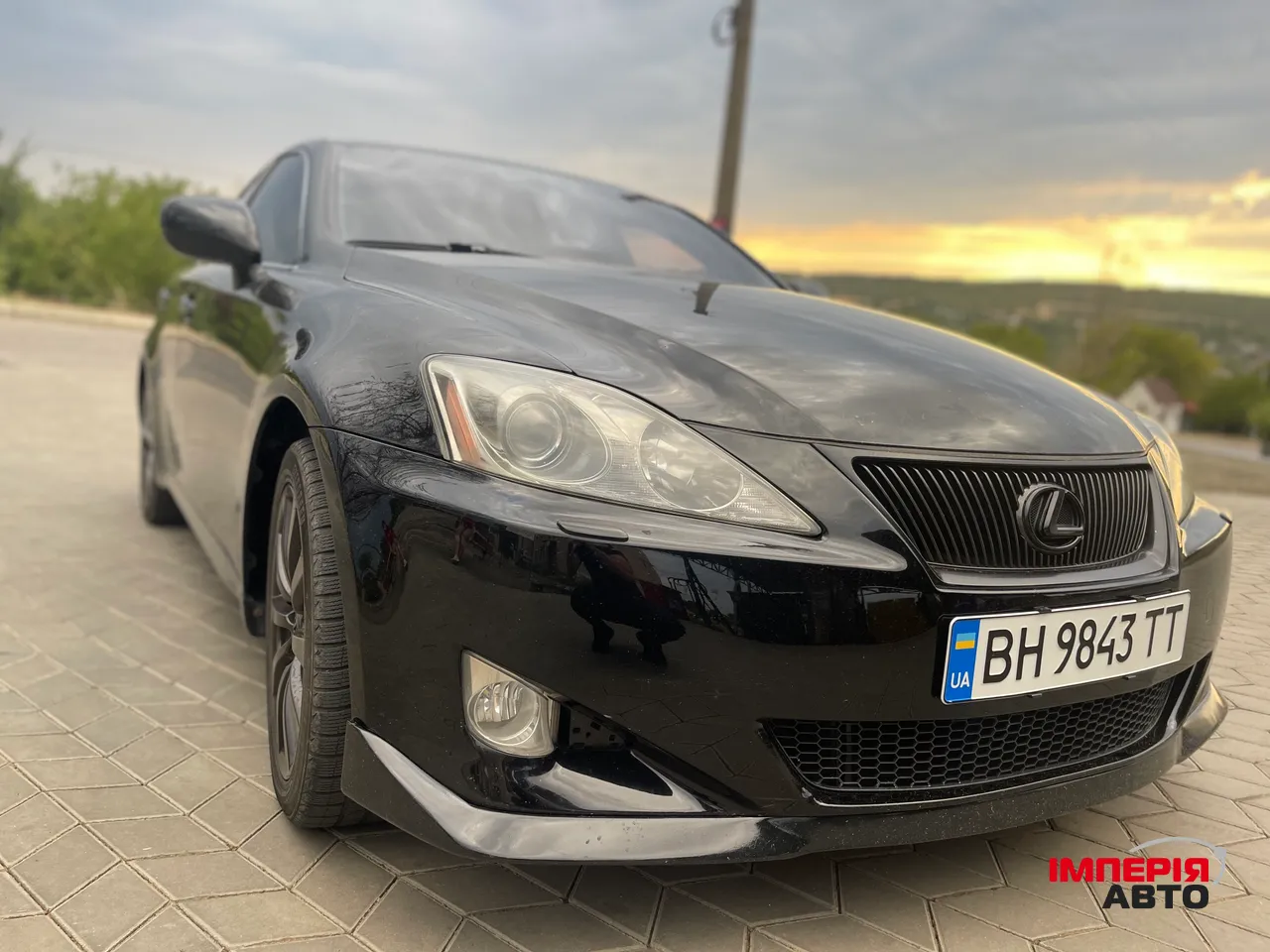 Lexus IS - фото 10