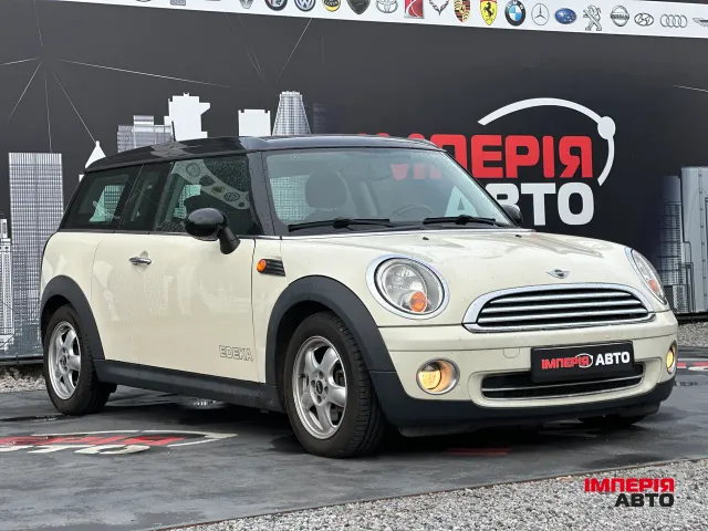 Mini Hatch - фото 1