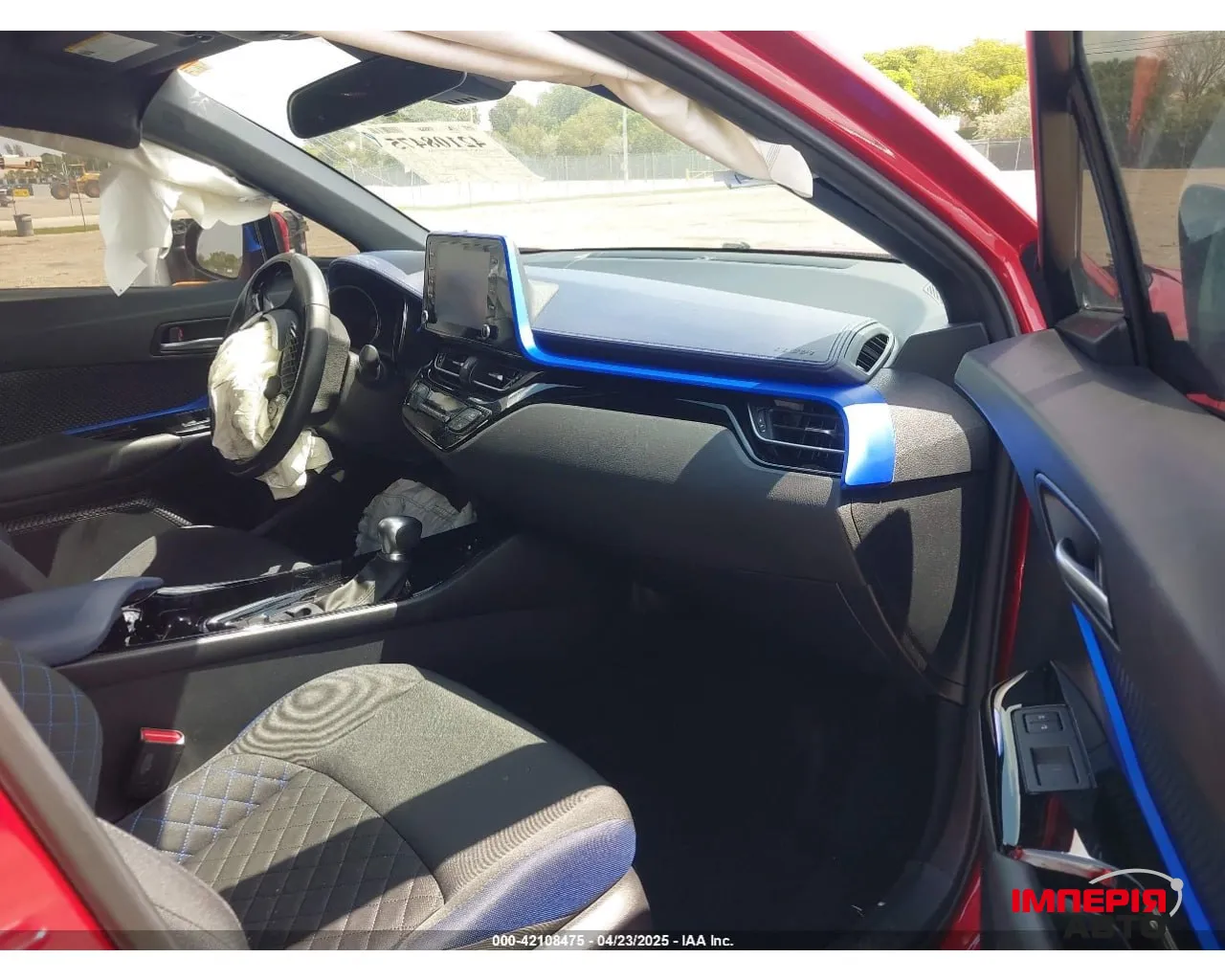 Toyota C-HR - фото 12