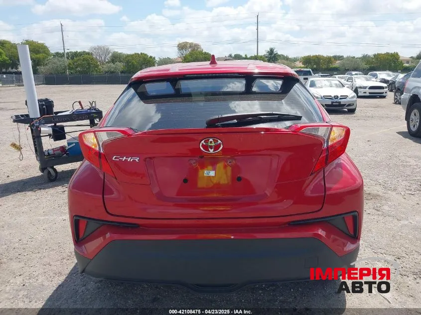 Toyota C-HR - фото 4