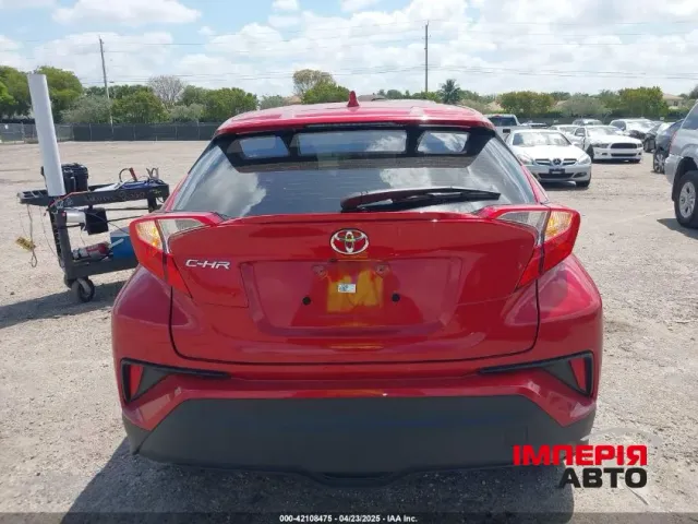 Toyota C-HR - фото 4