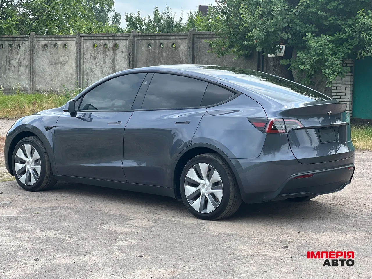 Tesla Model Y - фото 8