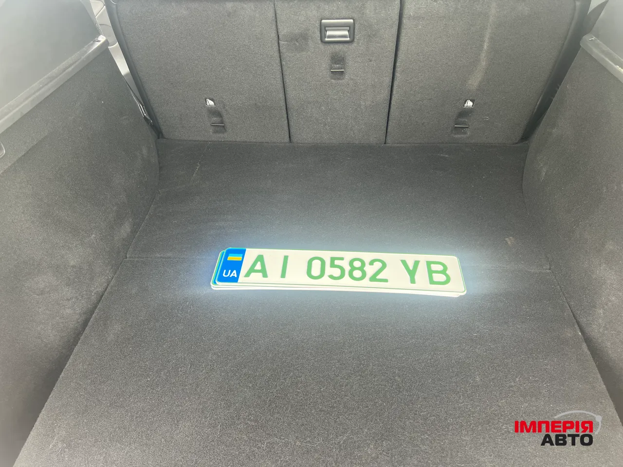 Tesla Model Y - фото 13