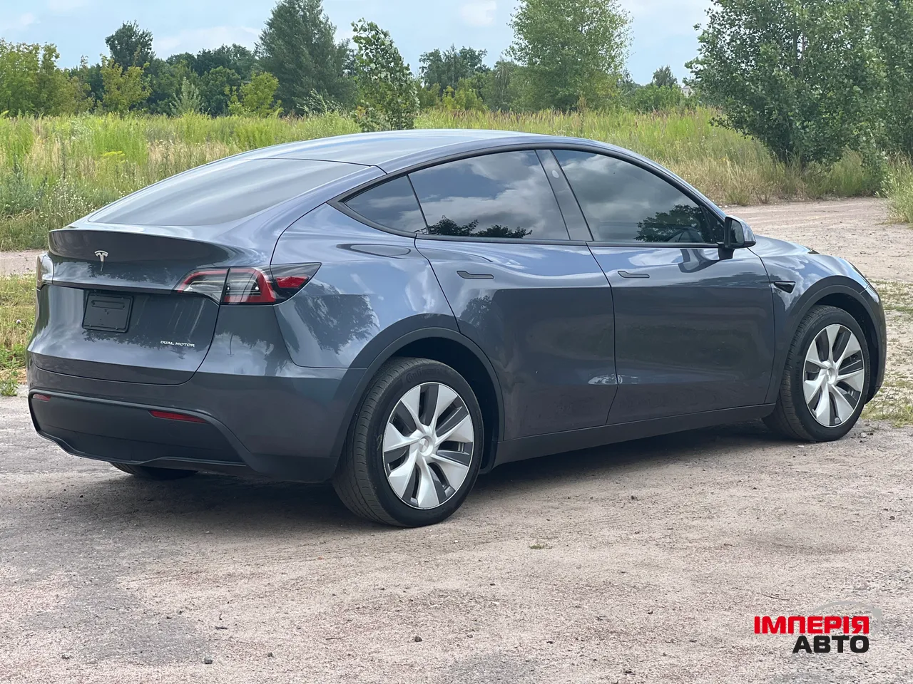 Tesla Model Y - фото 7