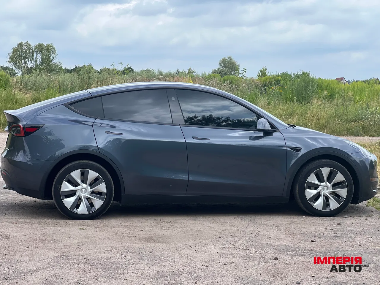 Tesla Model Y - фото 6