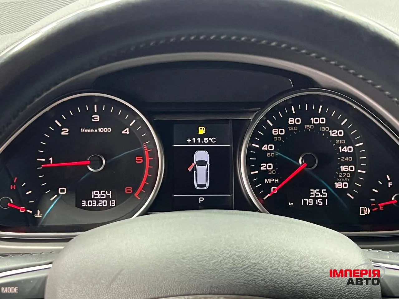 Audi Q7 - фото 27