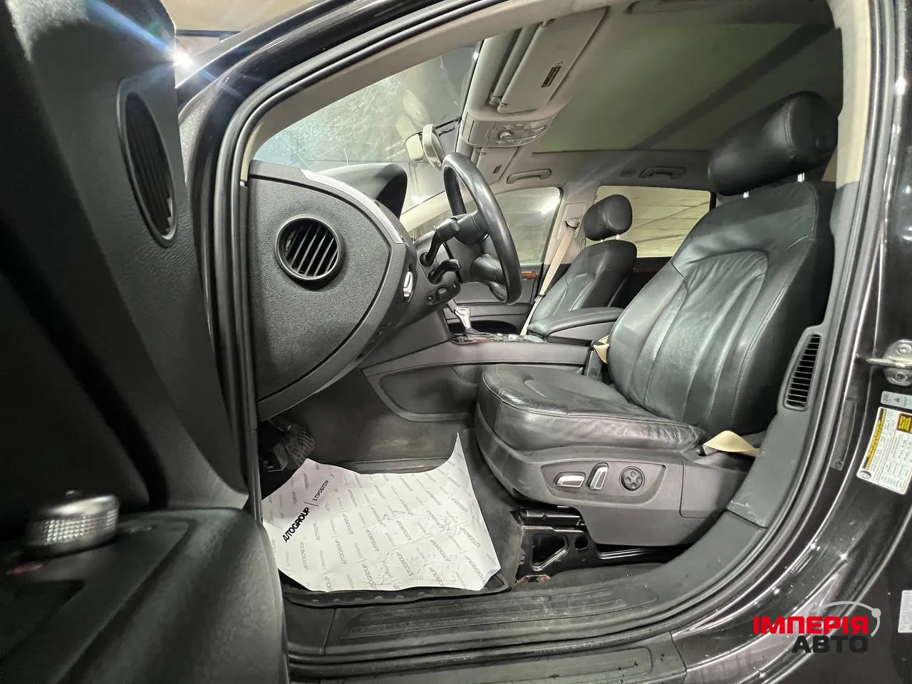 Audi Q7 - фото 32