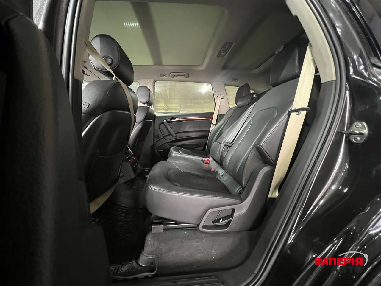 Audi Q7 - фото 34