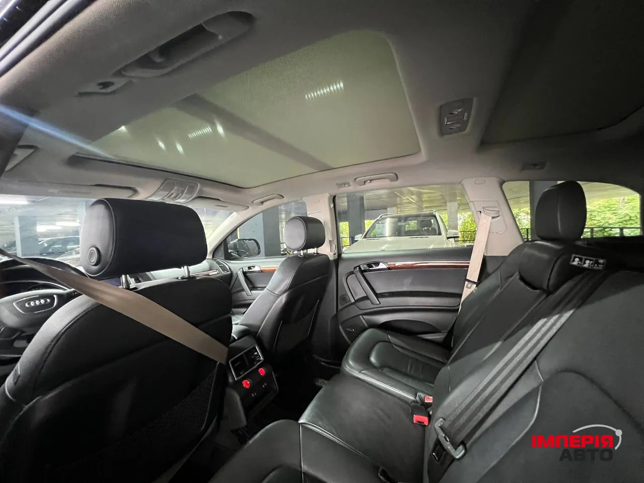 Audi Q7 - фото 31