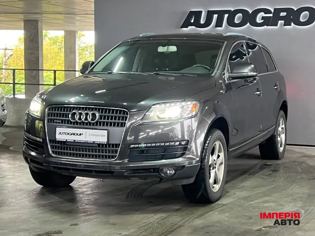 Audi Q7 - фото 4