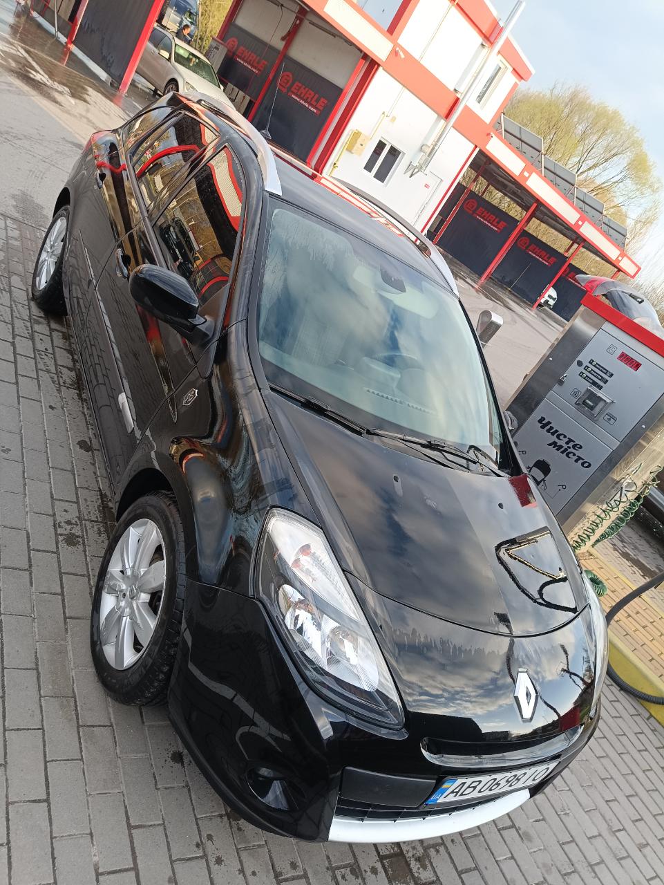 Renault Clio - фото 1