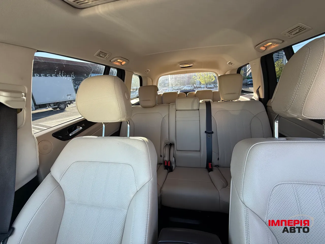 Mercedes-Benz GLS - фото 8