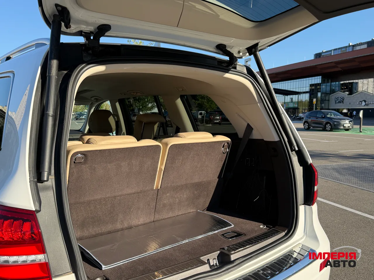 Mercedes-Benz GLS - фото 19