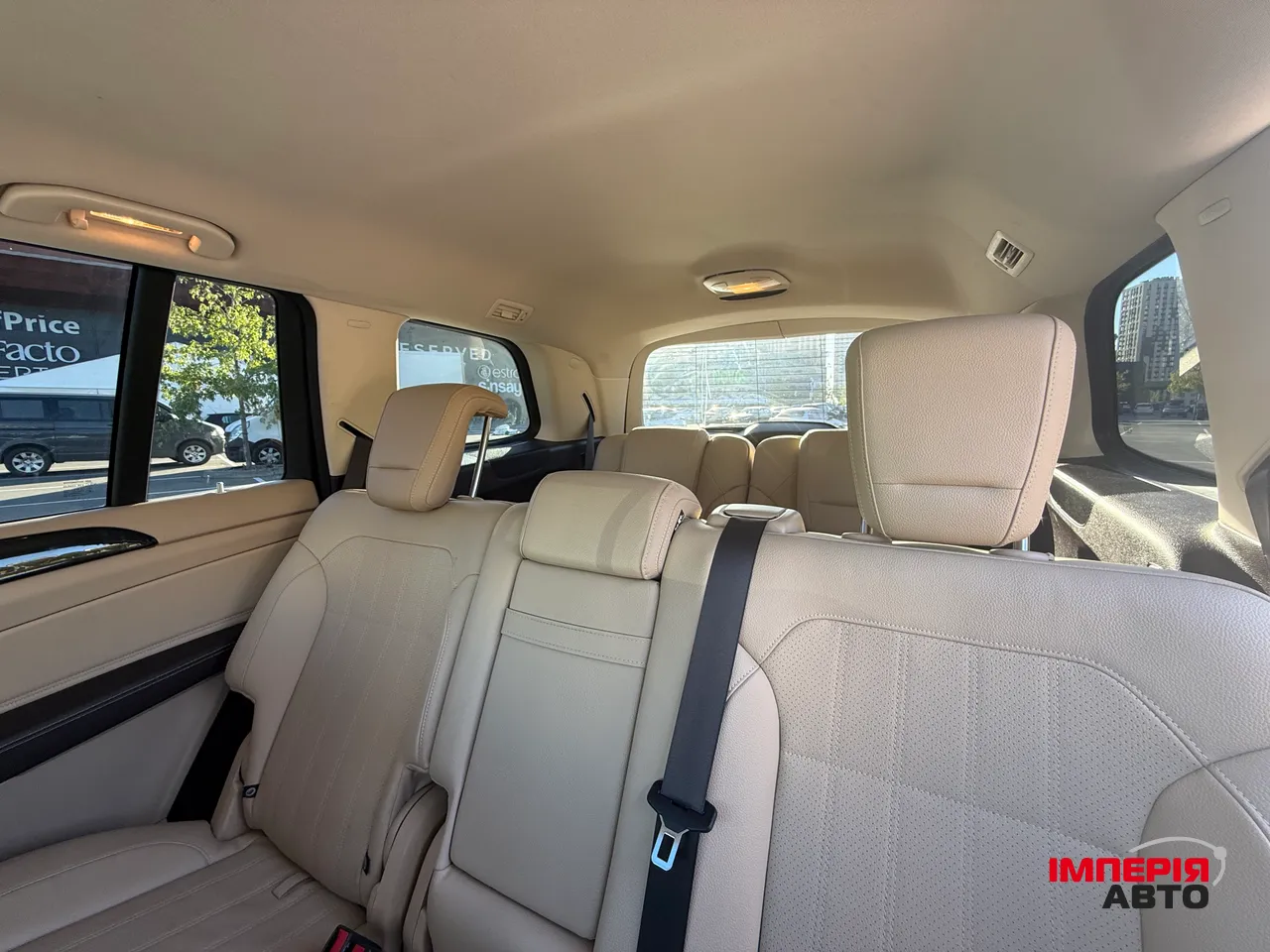 Mercedes-Benz GLS - фото 12