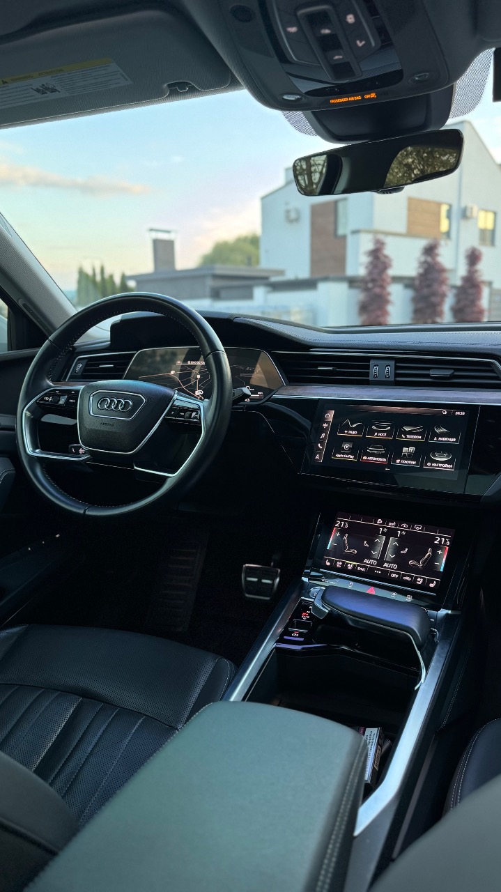 Audi e-tron Sportback - фото 14