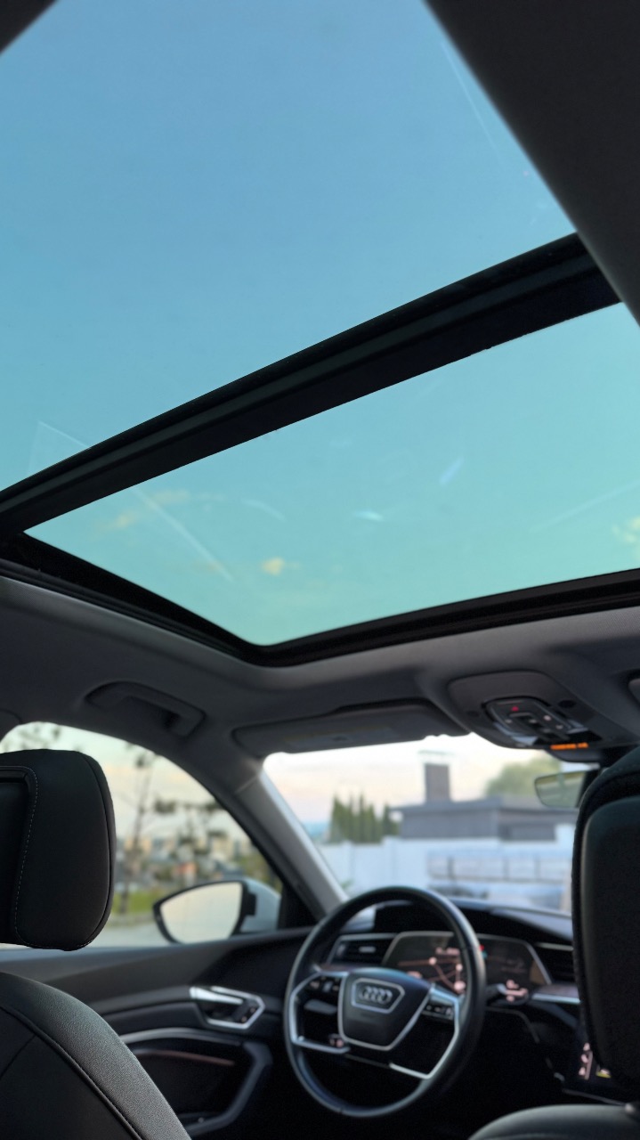 Audi e-tron Sportback - фото 9