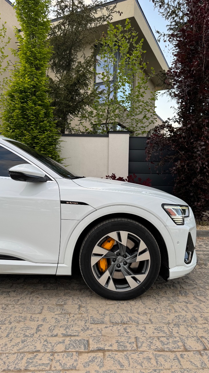 Audi e-tron Sportback - фото 7