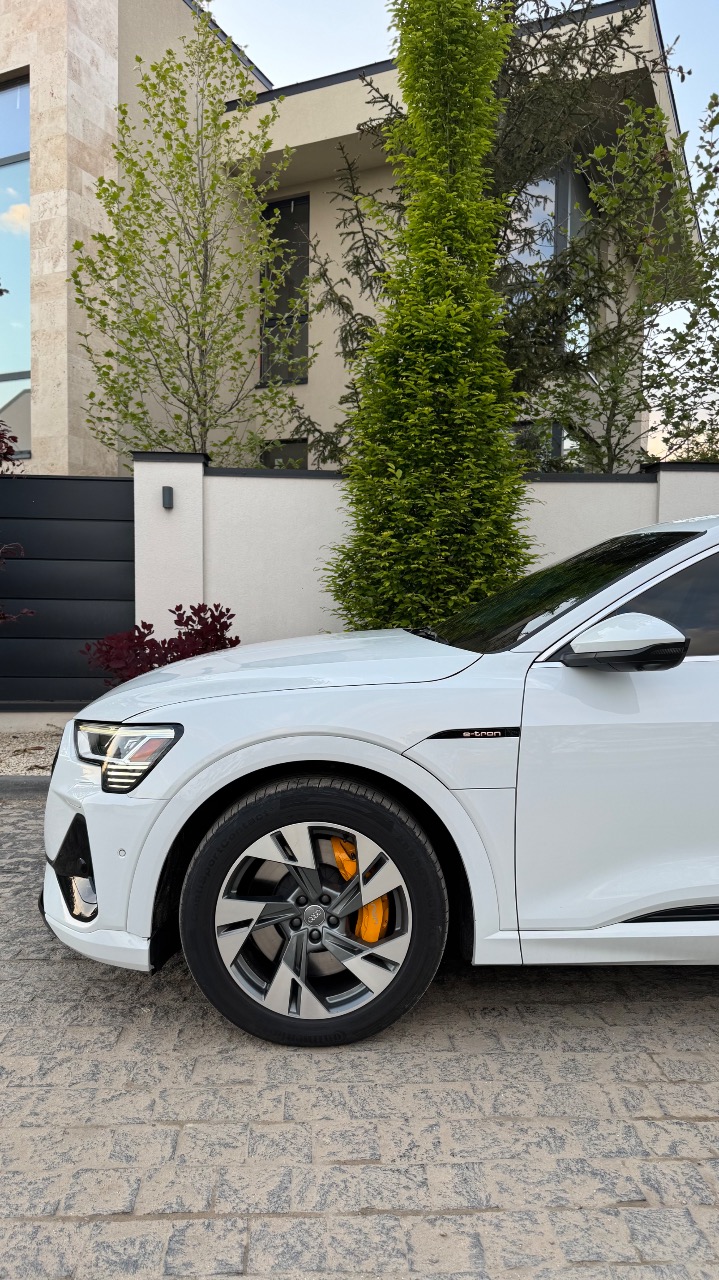 Audi e-tron Sportback - фото 6