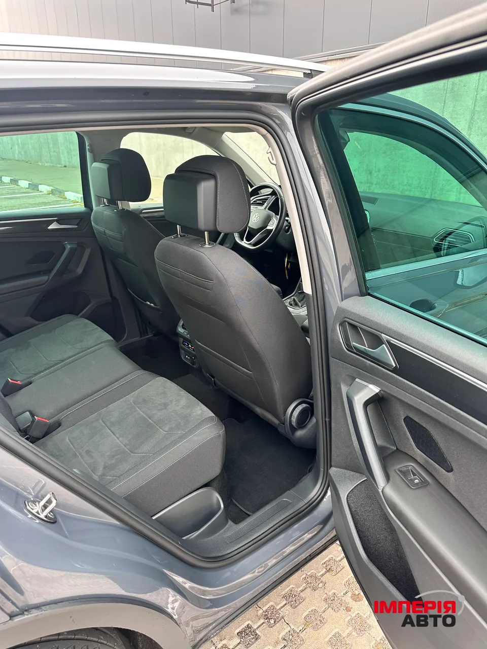 Volkswagen Tiguan - фото 11