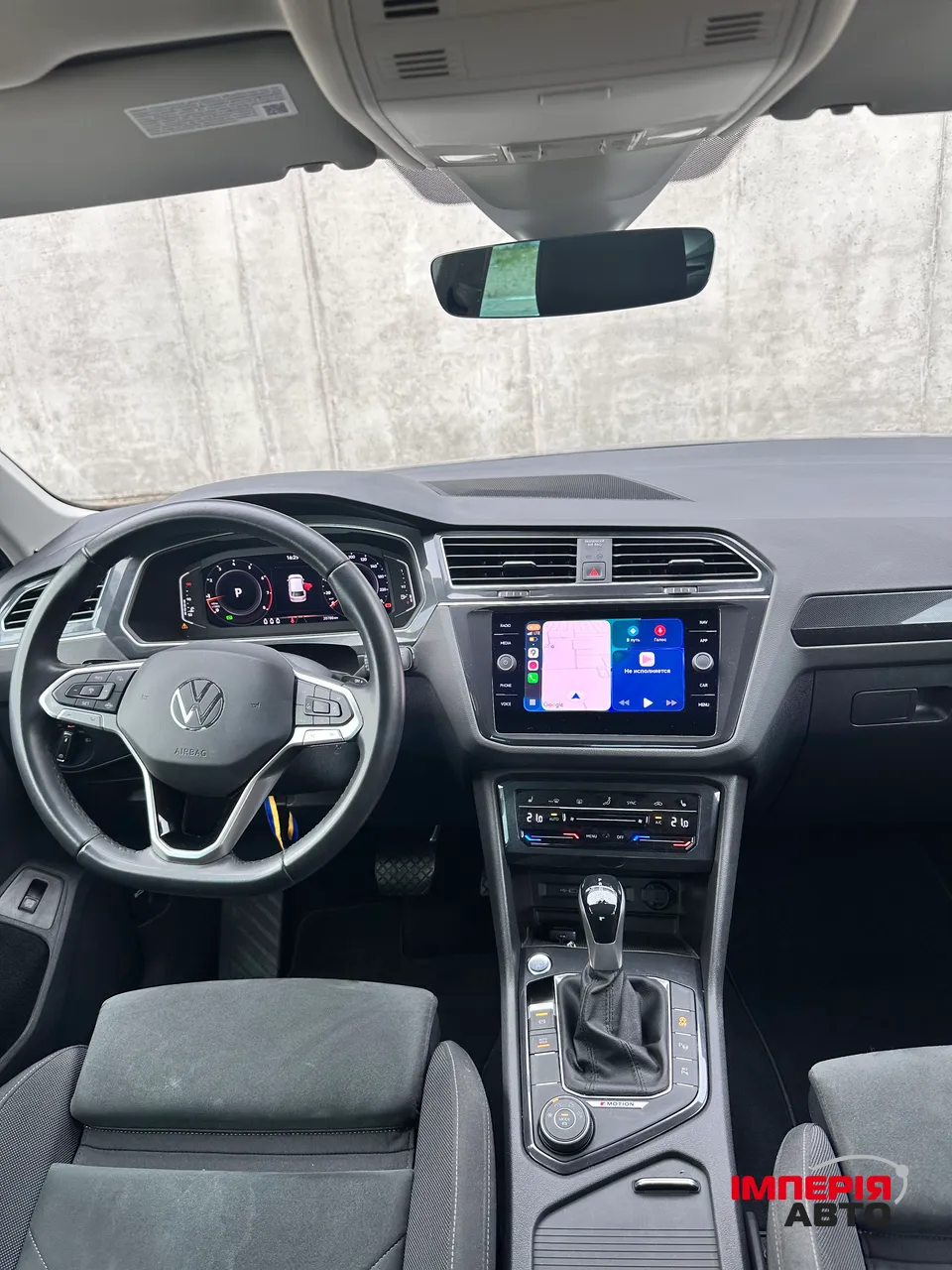 Volkswagen Tiguan - фото 12