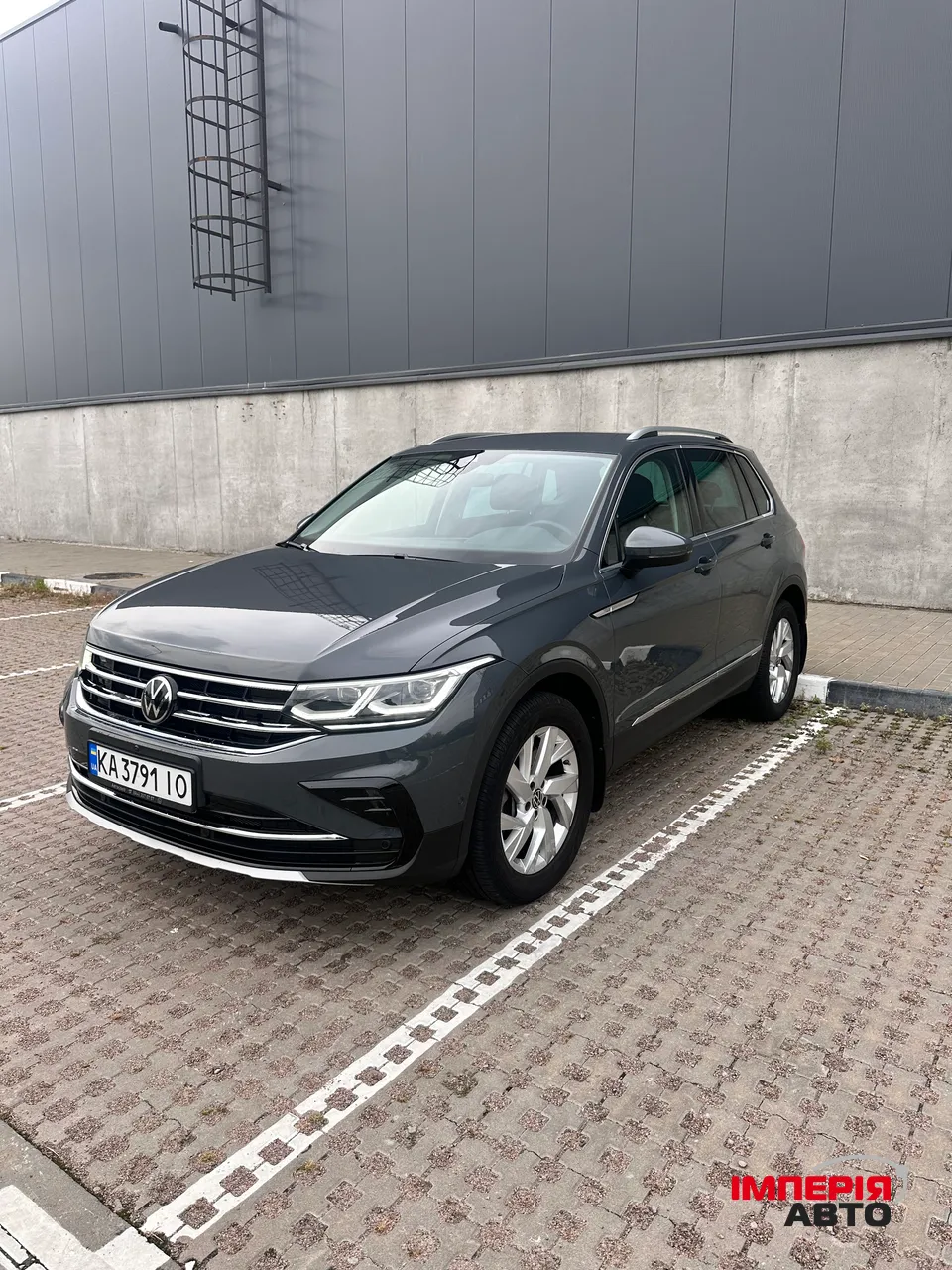 Volkswagen Tiguan - фото 4