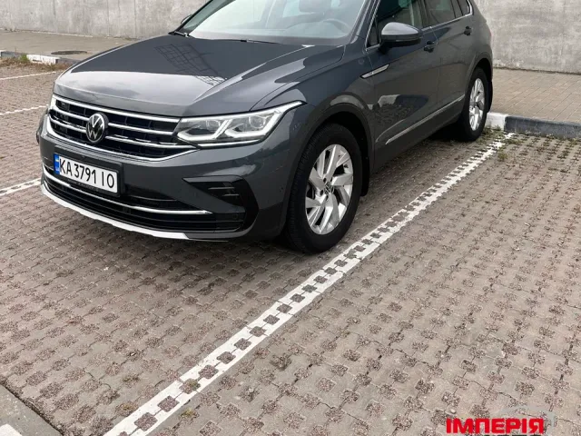 Volkswagen Tiguan - фото 4