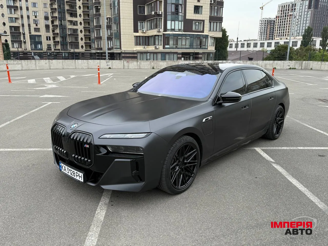 BMW 7 серії - фото 4