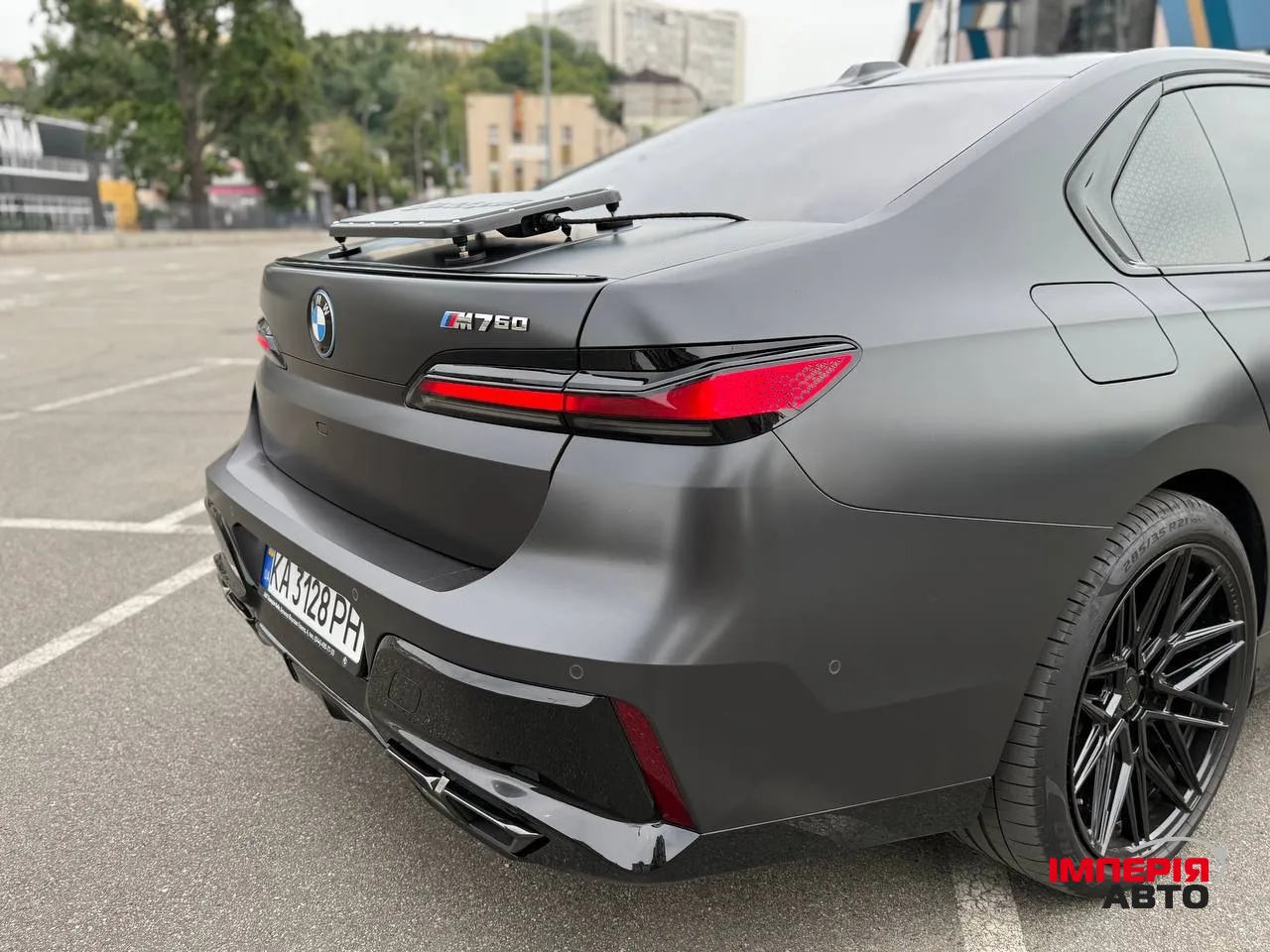 BMW 7 серії - фото 9