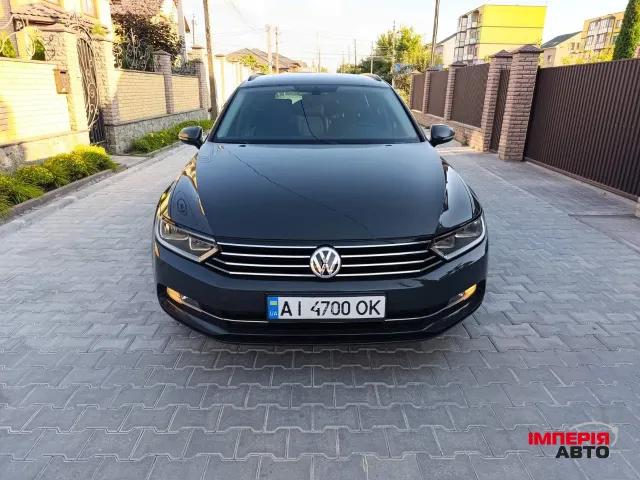 Volkswagen Passat - фото 1