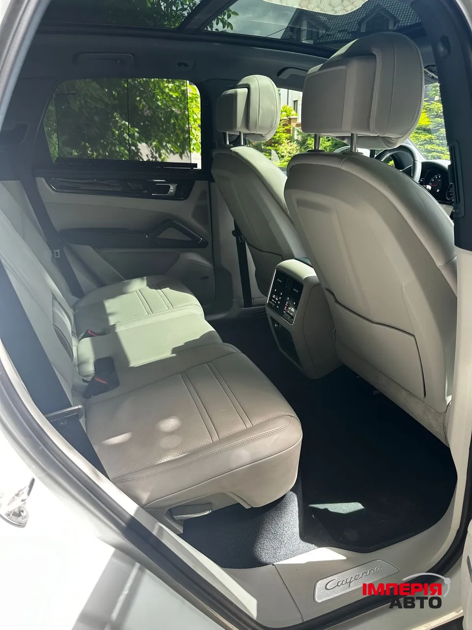 Porsche Cayenne - фото 32