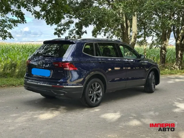Volkswagen Tiguan - фото 3