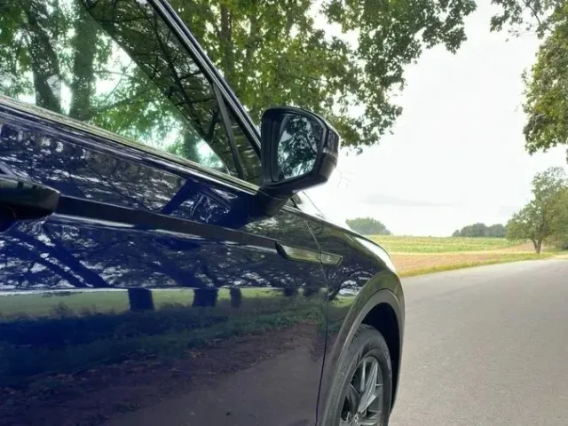 Volkswagen Tiguan - фото 1