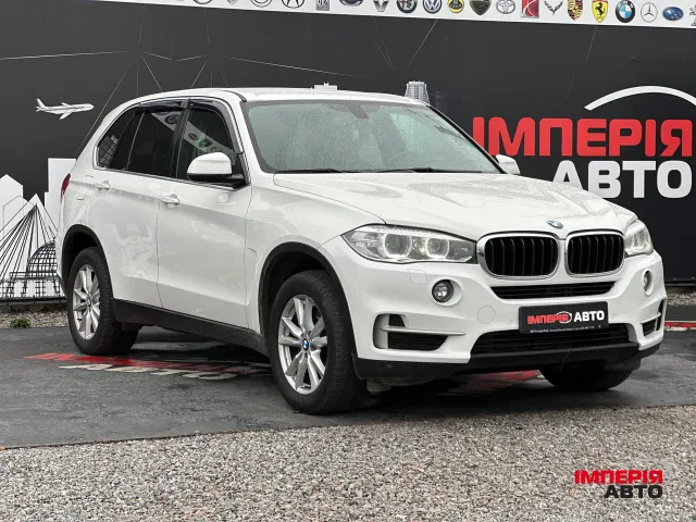 BMW X5 - фото 1