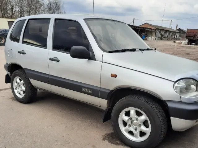 Chevrolet Niva - фото 3