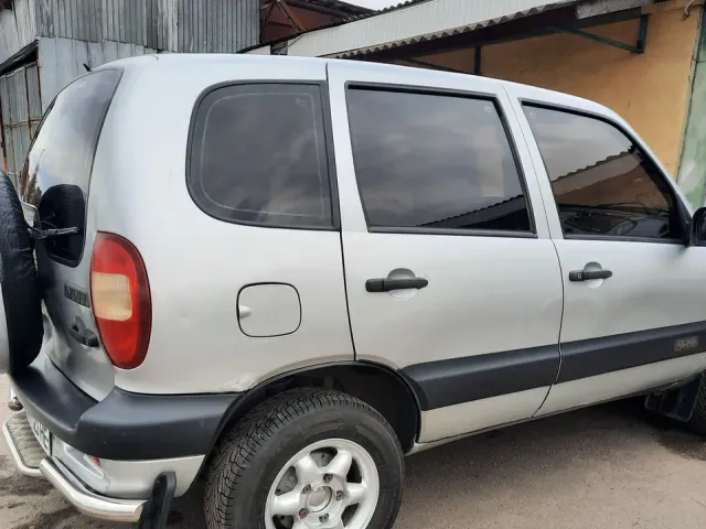 Chevrolet Niva - фото 4