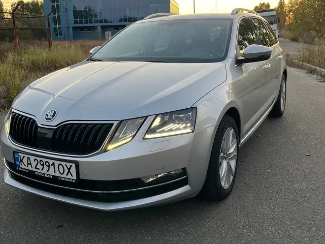 Skoda Octavia - фото 5