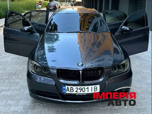 BMW 3 серії - фото 1