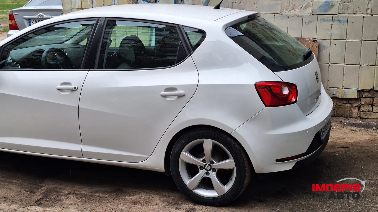 SEAT Ibiza - фото 4