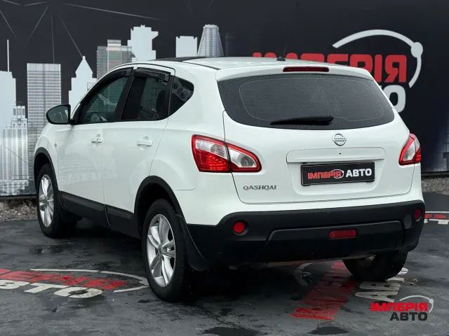Nissan Qashqai - фото 2