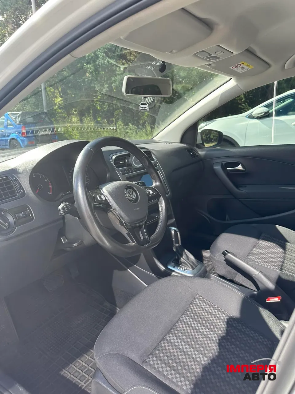 Volkswagen Polo - фото 15