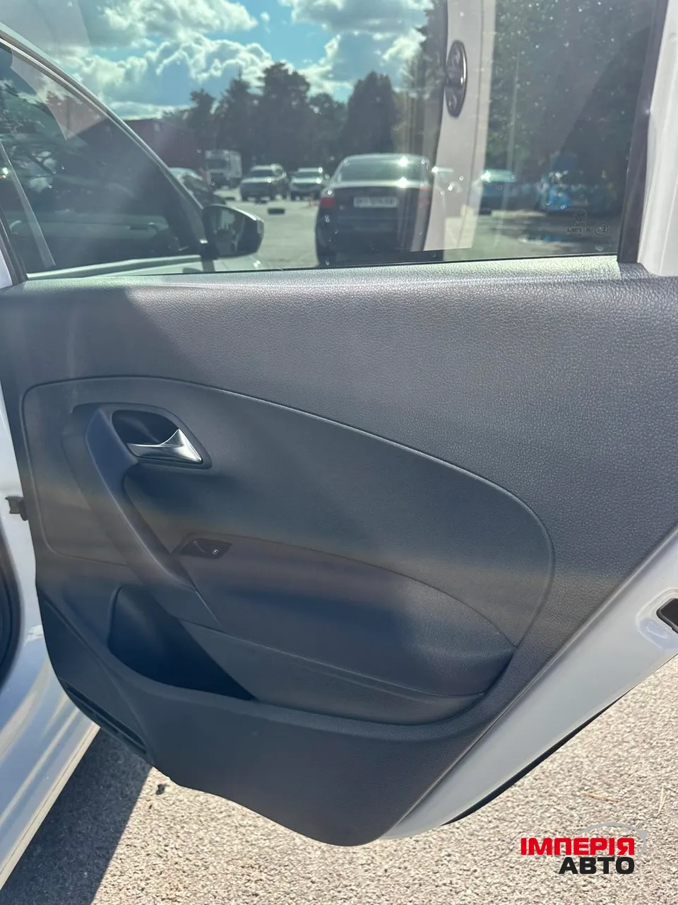 Volkswagen Polo - фото 17