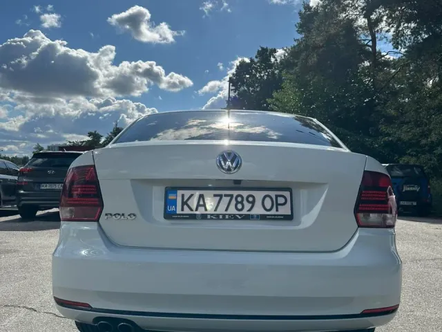 Volkswagen Polo - фото 2